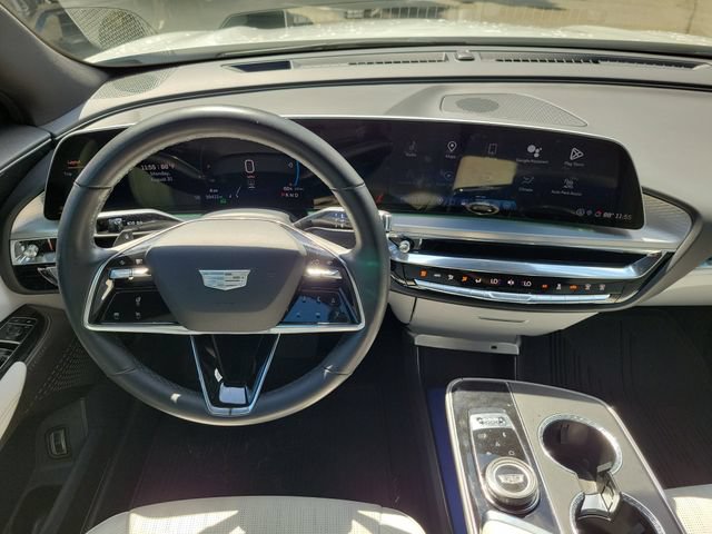 Used 2024 Cadillac Lyriq Luxury RWD image 17