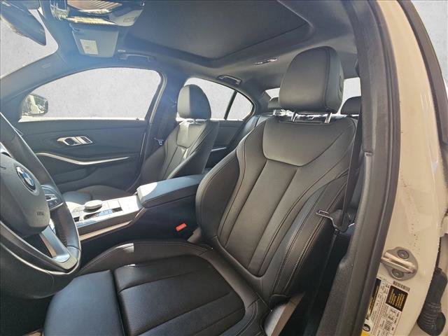Used 2023 BMW 330i Sedan w/ Convenience Package RWD image 10