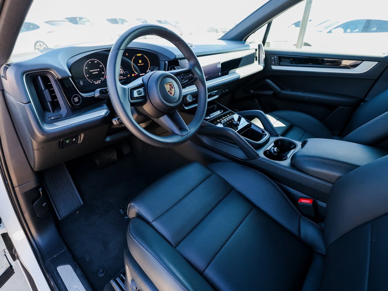 Certified 2025 Porsche Cayenne image 5