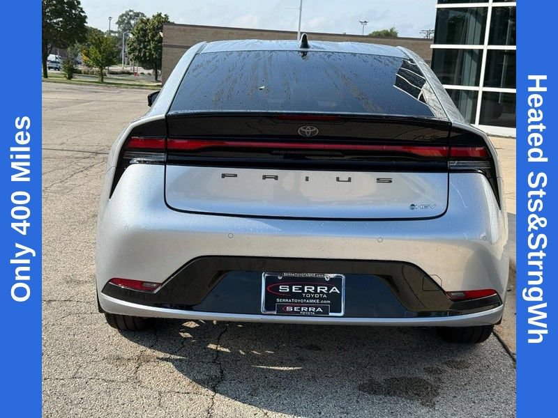 Used 2026 Toyota Prius XLE FWD image 4