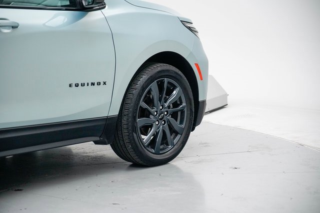 Used 2022 Chevrolet Equinox RS w/ LPO, Floor Liner Package image 7