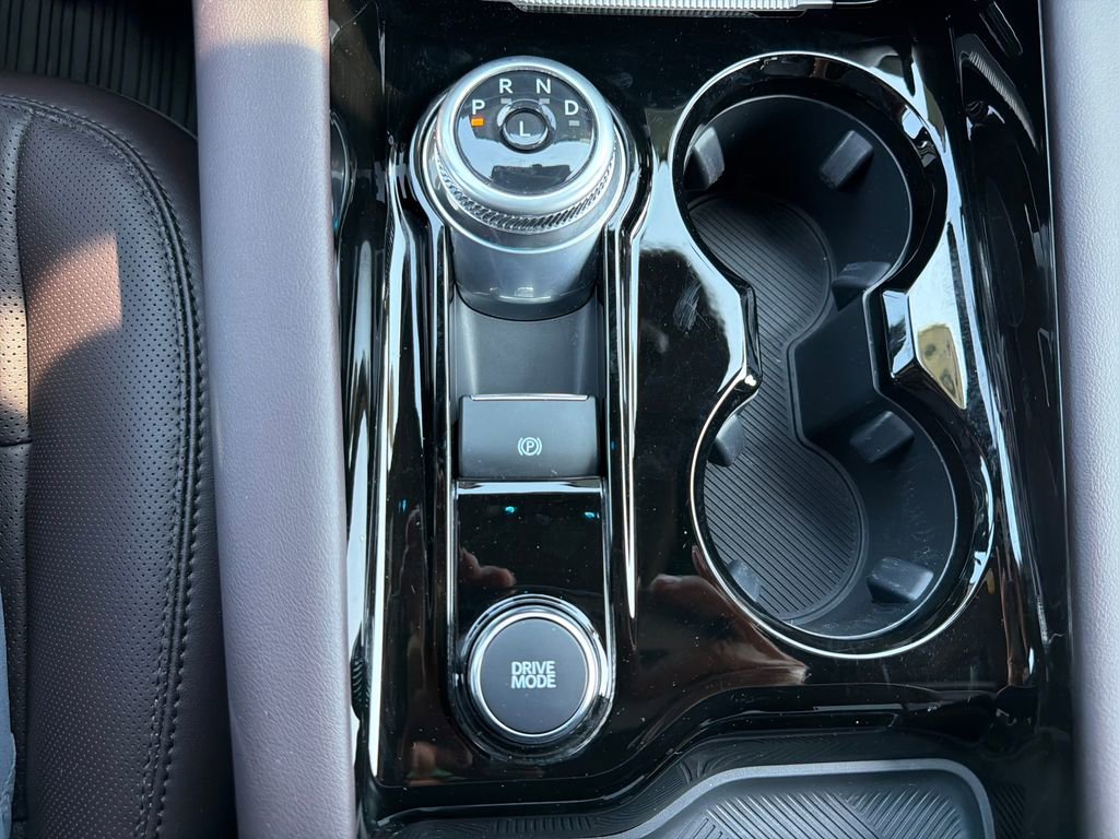 Used 2025 Ford Explorer Platinum RWD image 41