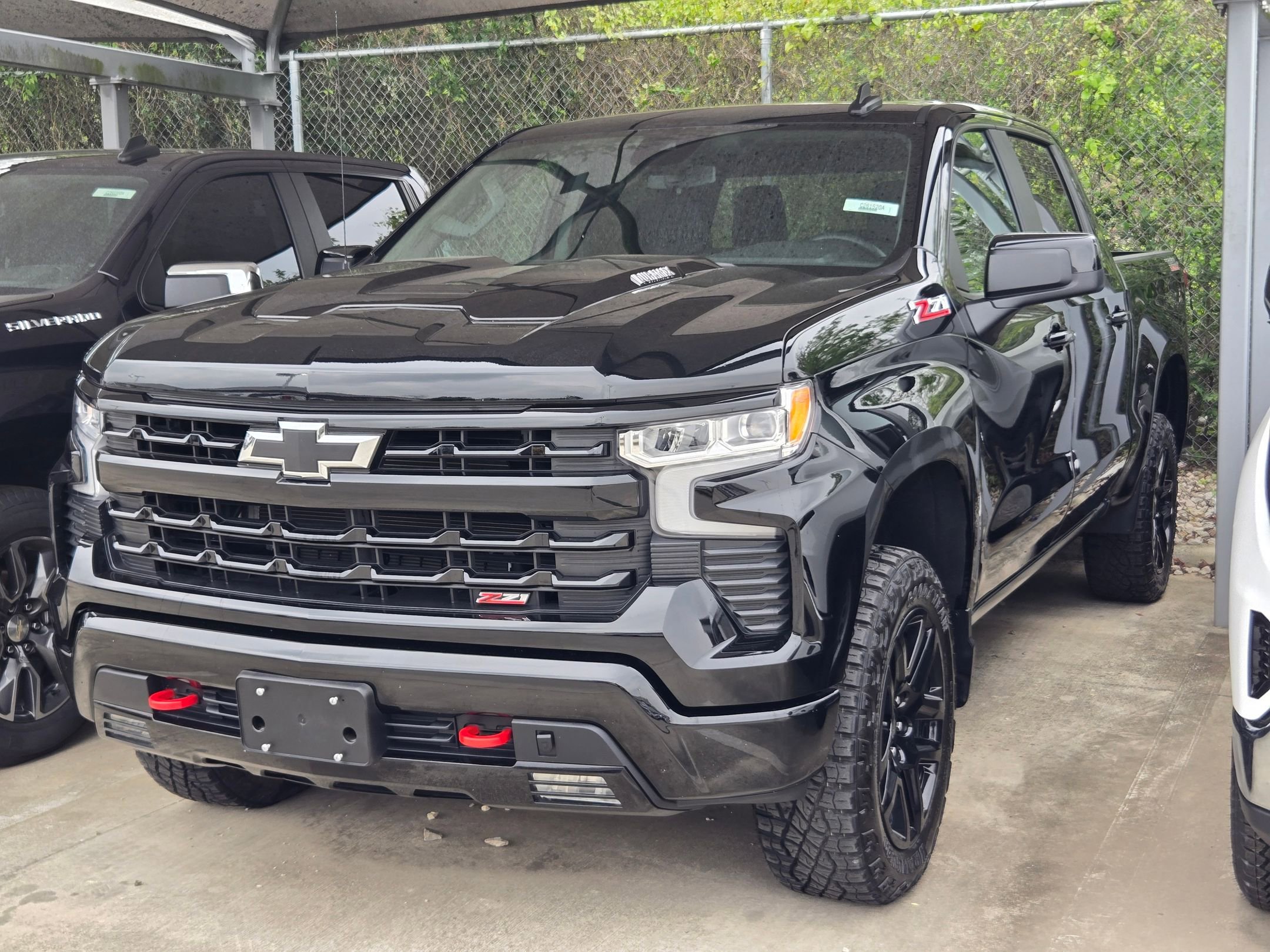 Used 2024 Chevrolet Silverado 1500 LT Trail Boss AWD/4WD image 3