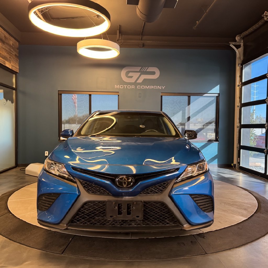Used 2019 Toyota Camry SE FWD image 8