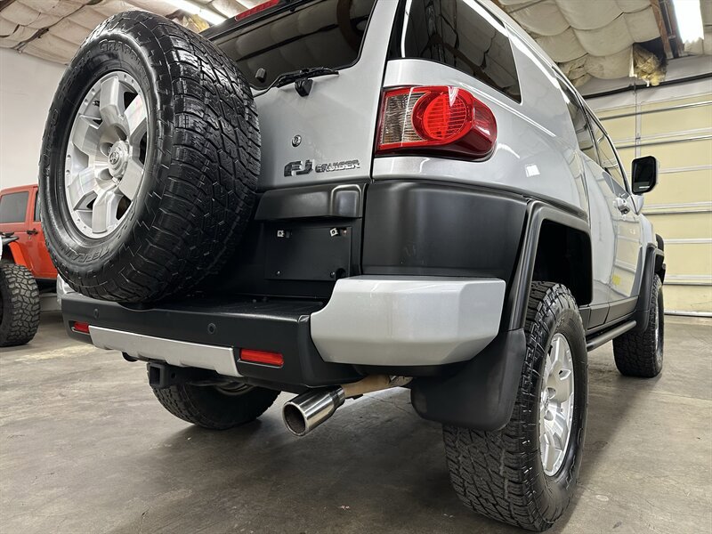 Used 2007 Toyota FJ Cruiser 4WD image 39