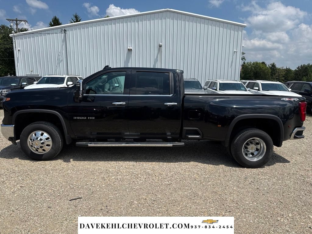 Used 2024 Chevrolet Silverado 3500 LTZ w/ LTZ Plus Package AWD/4WD image 2