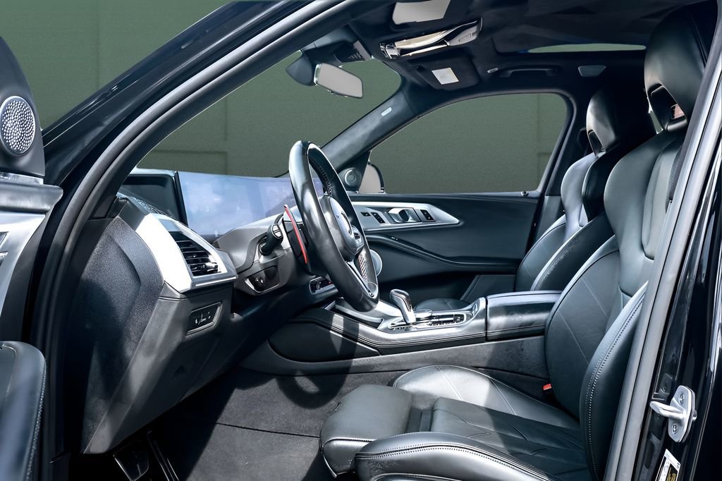 Used 2024 BMW XM image 17