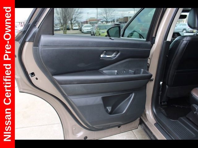 Certified 2023 Nissan Pathfinder Platinum AWD/4WD image 26
