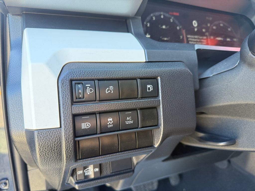 Used 2024 Toyota Tacoma TRD Off-Road image 29