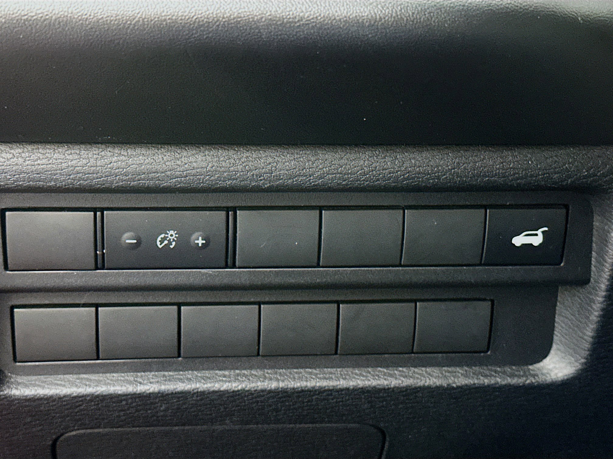 Used 2024 Mitsubishi Outlander SE image 17