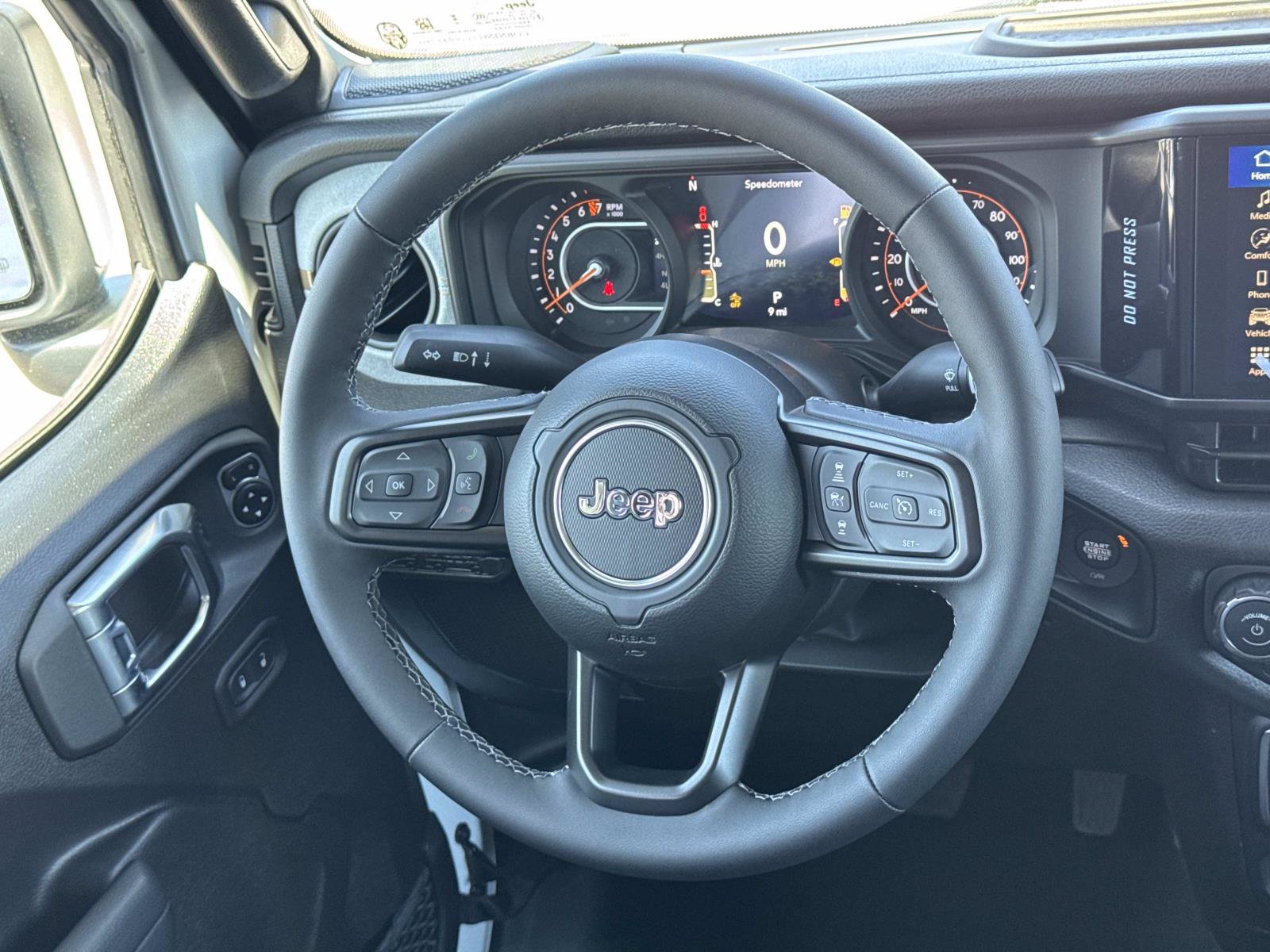 New 2026 Jeep Gladiator Sport AWD/4WD image 7