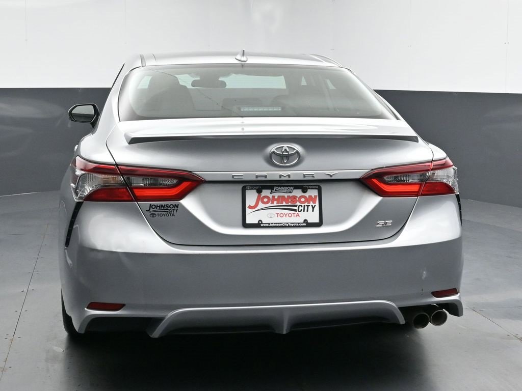 Used 2022 Toyota Camry SE image 7