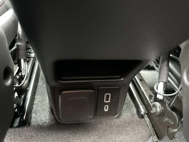Certified 2022 Chevrolet TrailBlazer RS w/ Technology Package FWD image 23