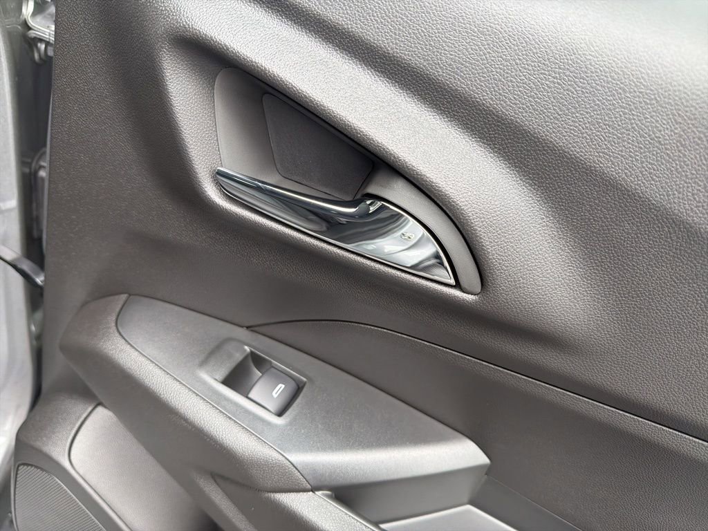 New 2026 Chevrolet Trax LT w/ Driver Confidence Package image 32