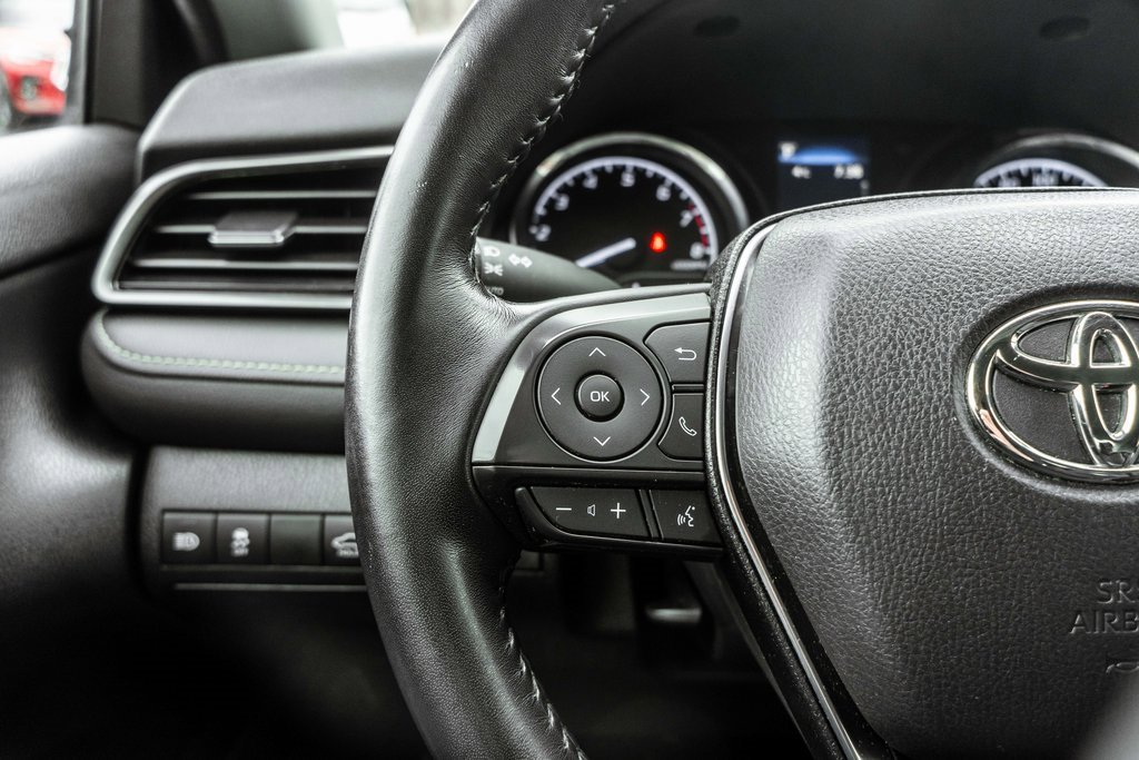 Used 2020 Toyota Camry SE image 22