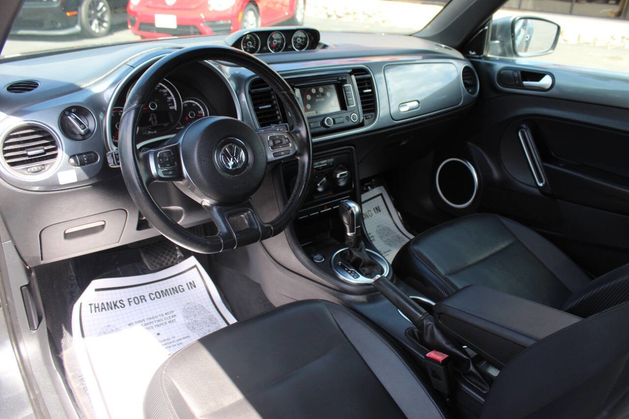 Used 2014 Volkswagen Beetle TDI image 13