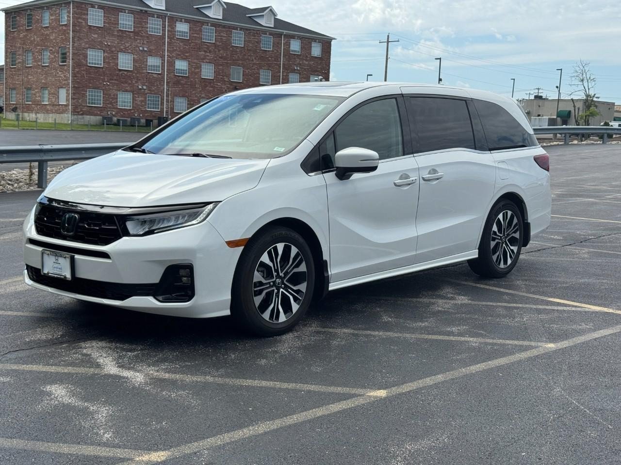 Used 2025 Honda Odyssey Elite image 10