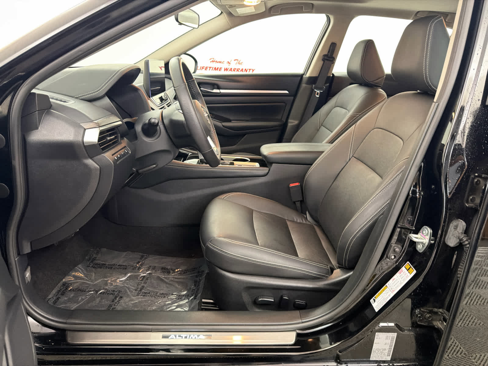 Used 2024 Nissan Altima 2.5 SL image 14