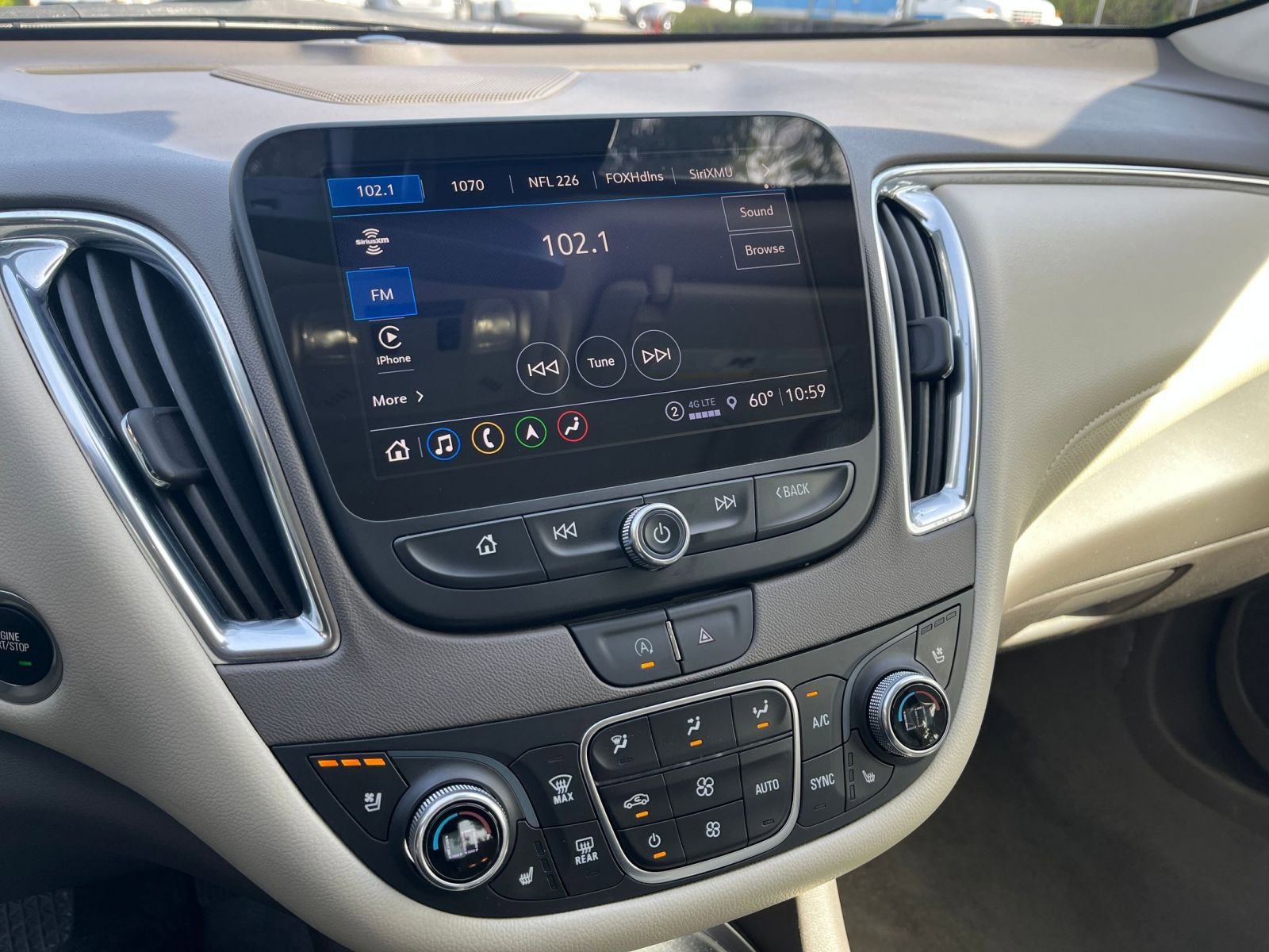 Used 2024 Chevrolet Malibu LT image 17