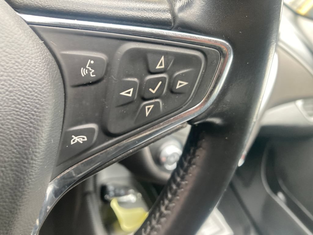 Used 2020 Chevrolet Malibu RS FWD image 43