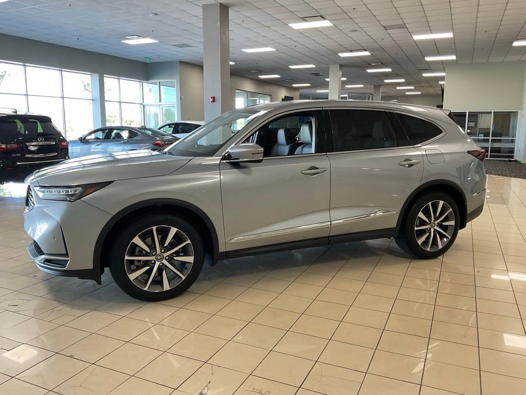 Certified 2025 Acura MDX w/ Technology Package AWD/4WD image 4