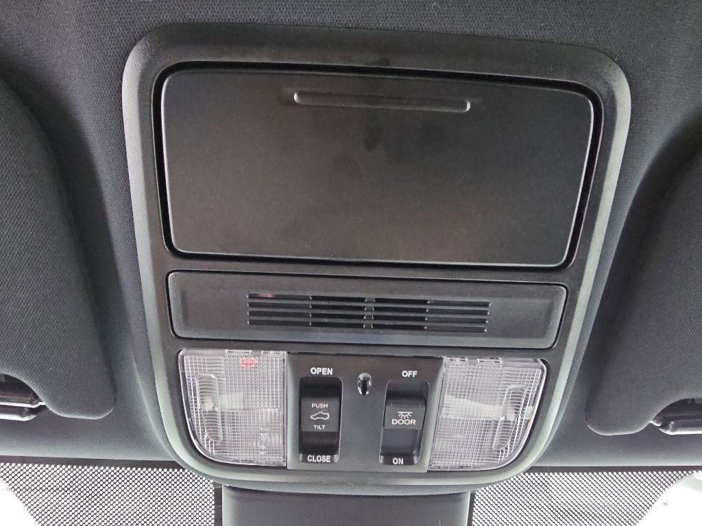 Used 2025 Honda Odyssey Sport-L image 23