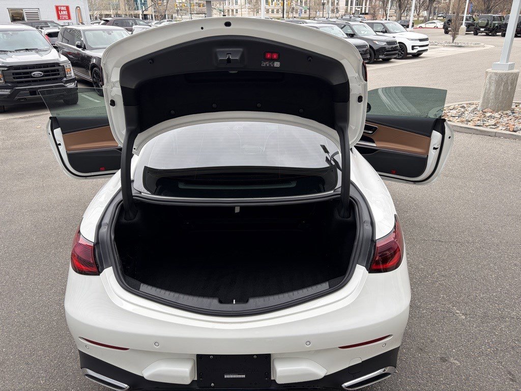 Used 2025 Mercedes-Benz CLE 300 4MATIC Coupe image 7