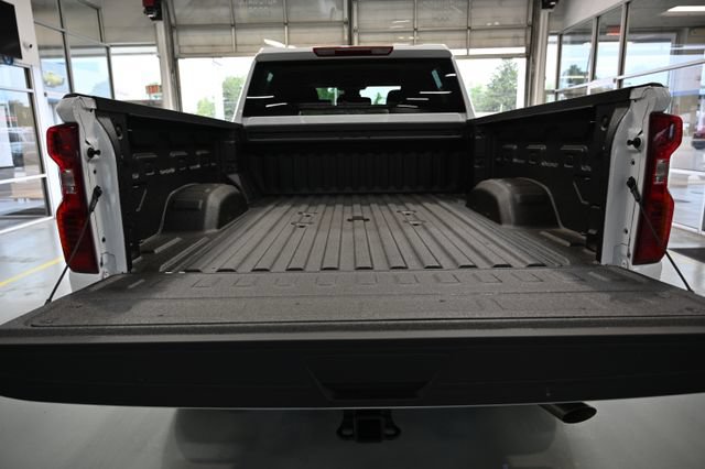 New 2026 Chevrolet Silverado 2500 Custom w/ Custom Value Package AWD/4WD image 7