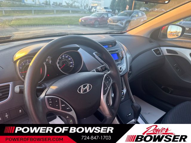 Used 2013 Hyundai Elantra FWD image 3