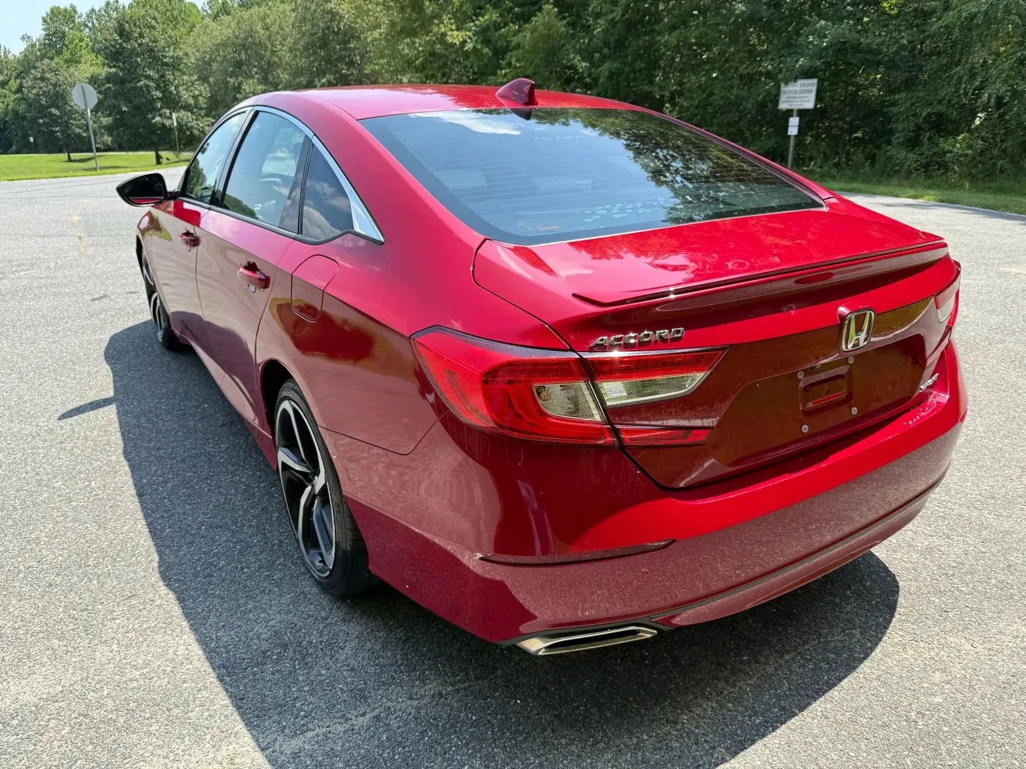 Used 2018 Honda Accord Sport image 10