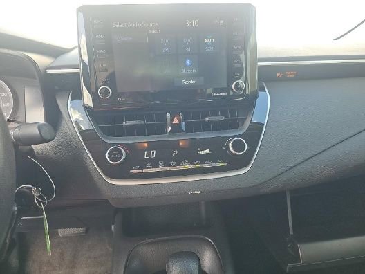 Used 2022 Toyota Corolla LE image 7