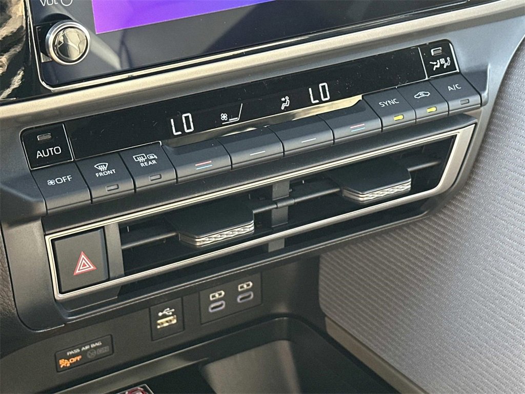 New 2026 Toyota Camry SE image 29