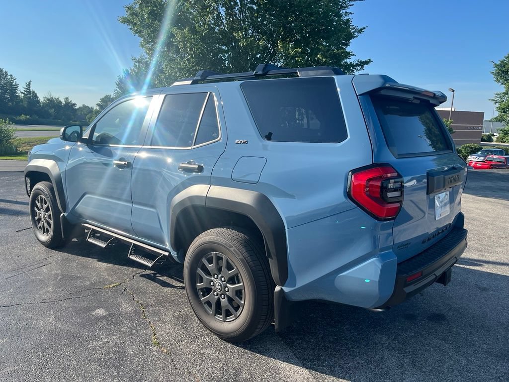 Used 2026 Toyota 4Runner SR5 AWD/4WD image 4
