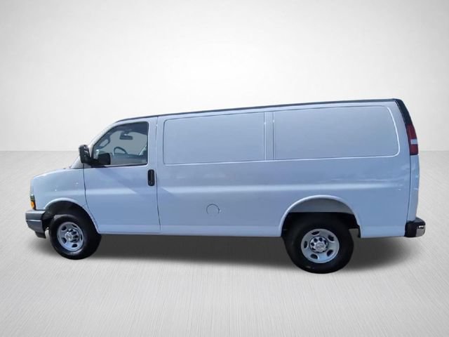 New 2025 Chevrolet Express 2500 w/ Driver Convenience Package RWD image 8