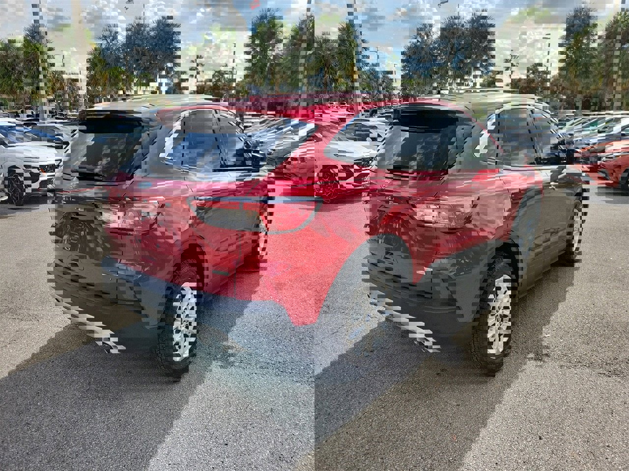 Used 2020 Ford Escape SE image 3