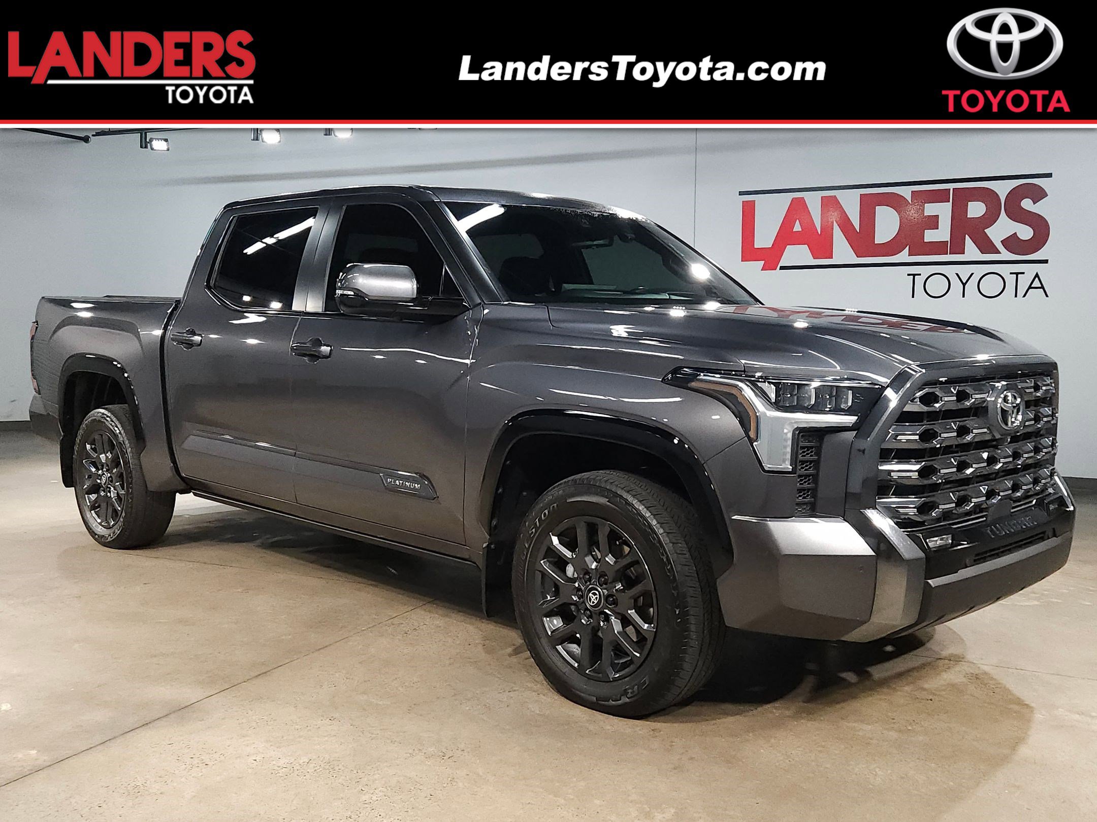 Used 2025 Toyota Tundra Platinum image 1