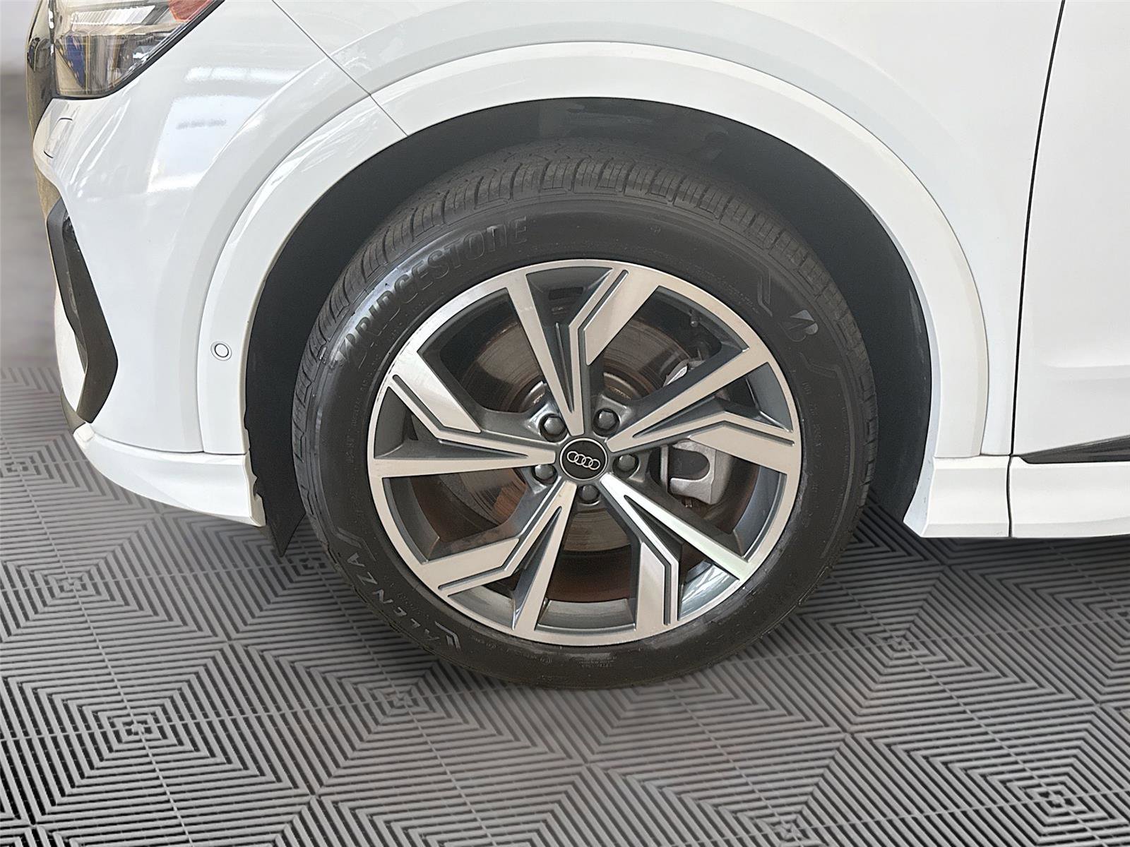 Certified 2023 Audi Q4 e-tron Prestige w/ Black Optic Package AWD/4WD image 31
