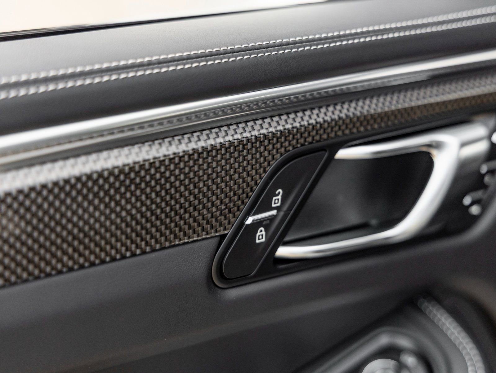 New 2026 Porsche Macan GTS AWD/4WD image 23