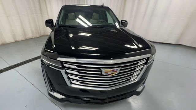 Used 2023 Cadillac Escalade ESV Premium Luxury Platinum image 3