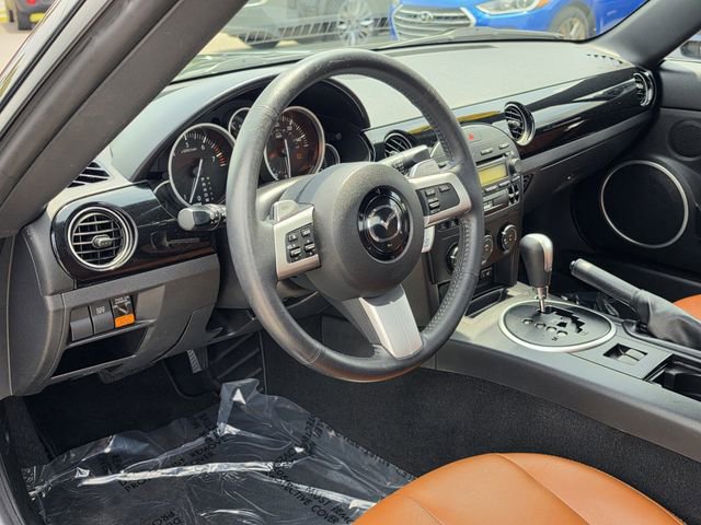 Used 2008 MAZDA MX-5 Miata Grand Touring w/ Premium Pkg RWD image 8