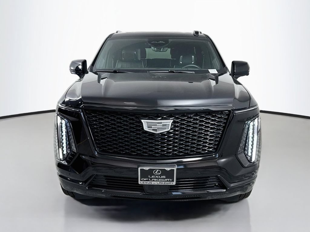 Used 2025 Cadillac Escalade Sport Platinum w/ LPO, ONYX Package AWD/4WD image 2