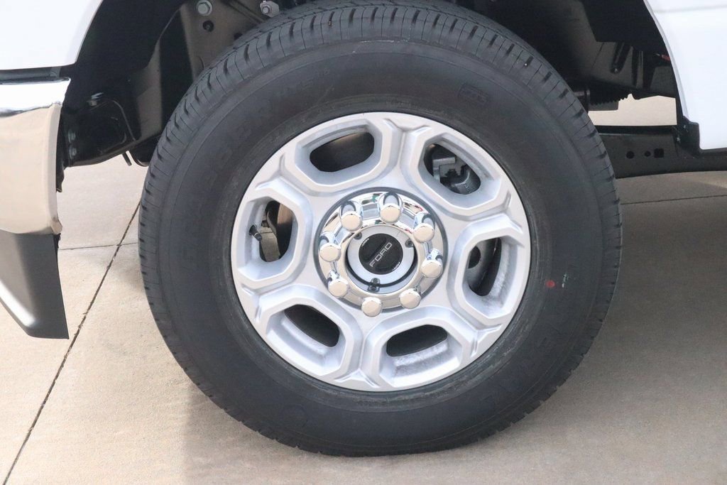 New 2026 Ford F250 XLT image 16