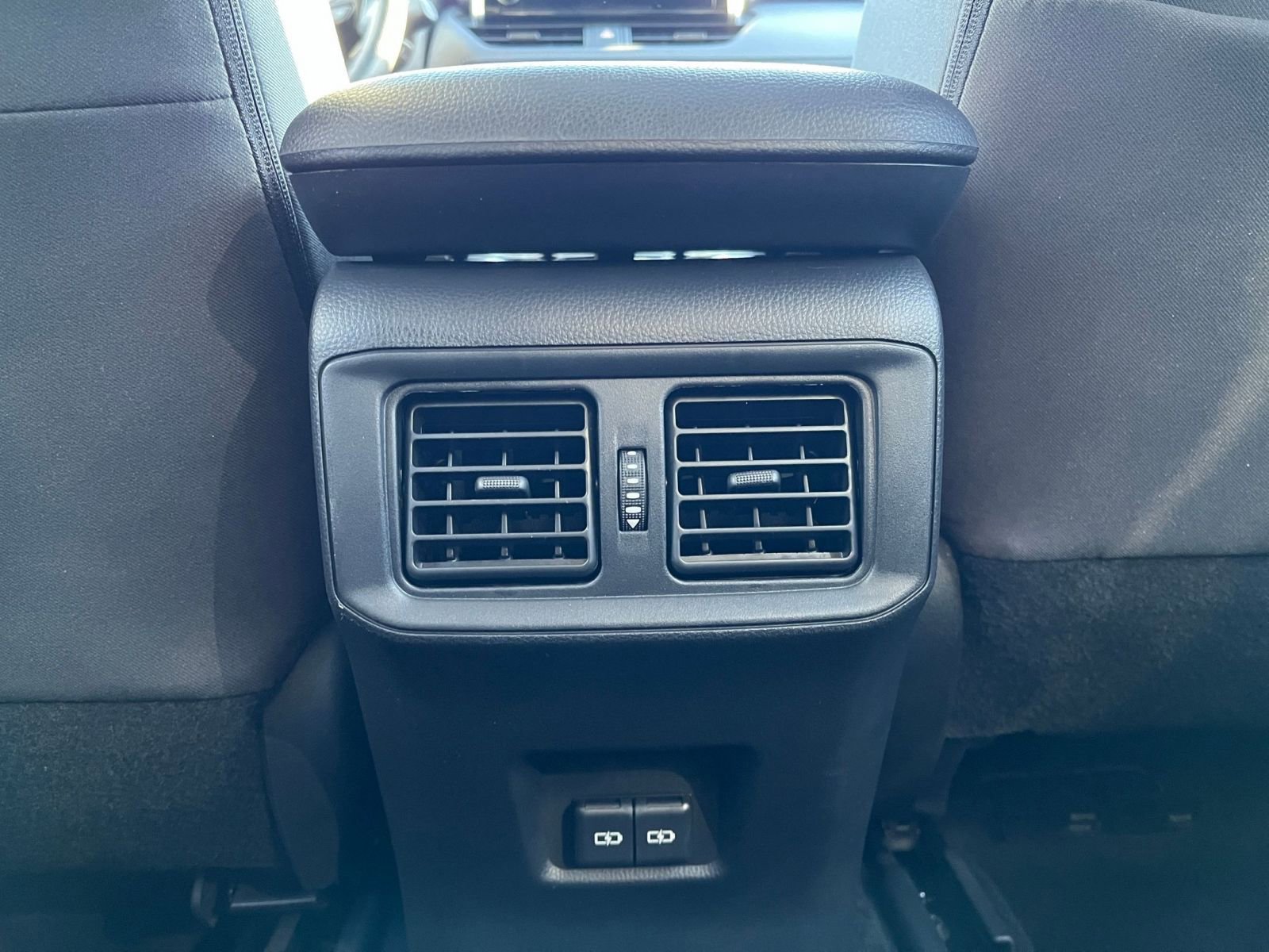 Used 2025 Toyota RAV4 XLE w/ Convenience Package image 29