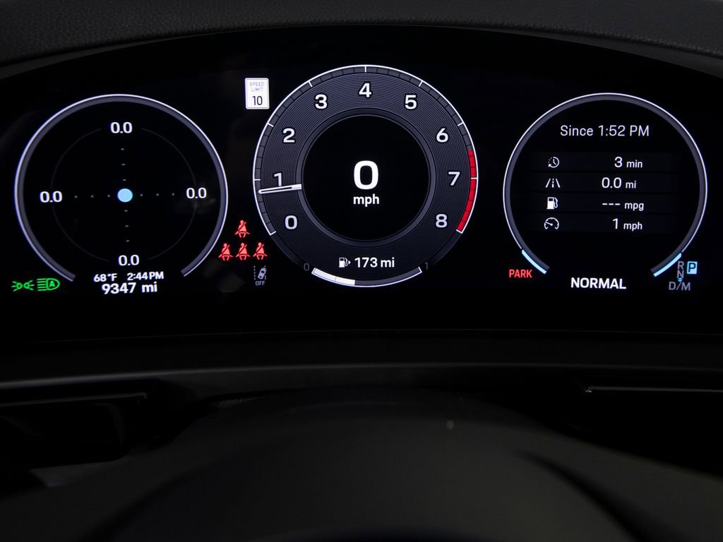 Certified 2025 Porsche Cayenne Coupe image 23