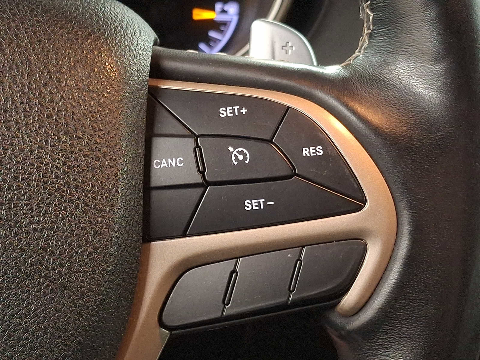 Used 2017 Jeep Grand Cherokee Overland image 20