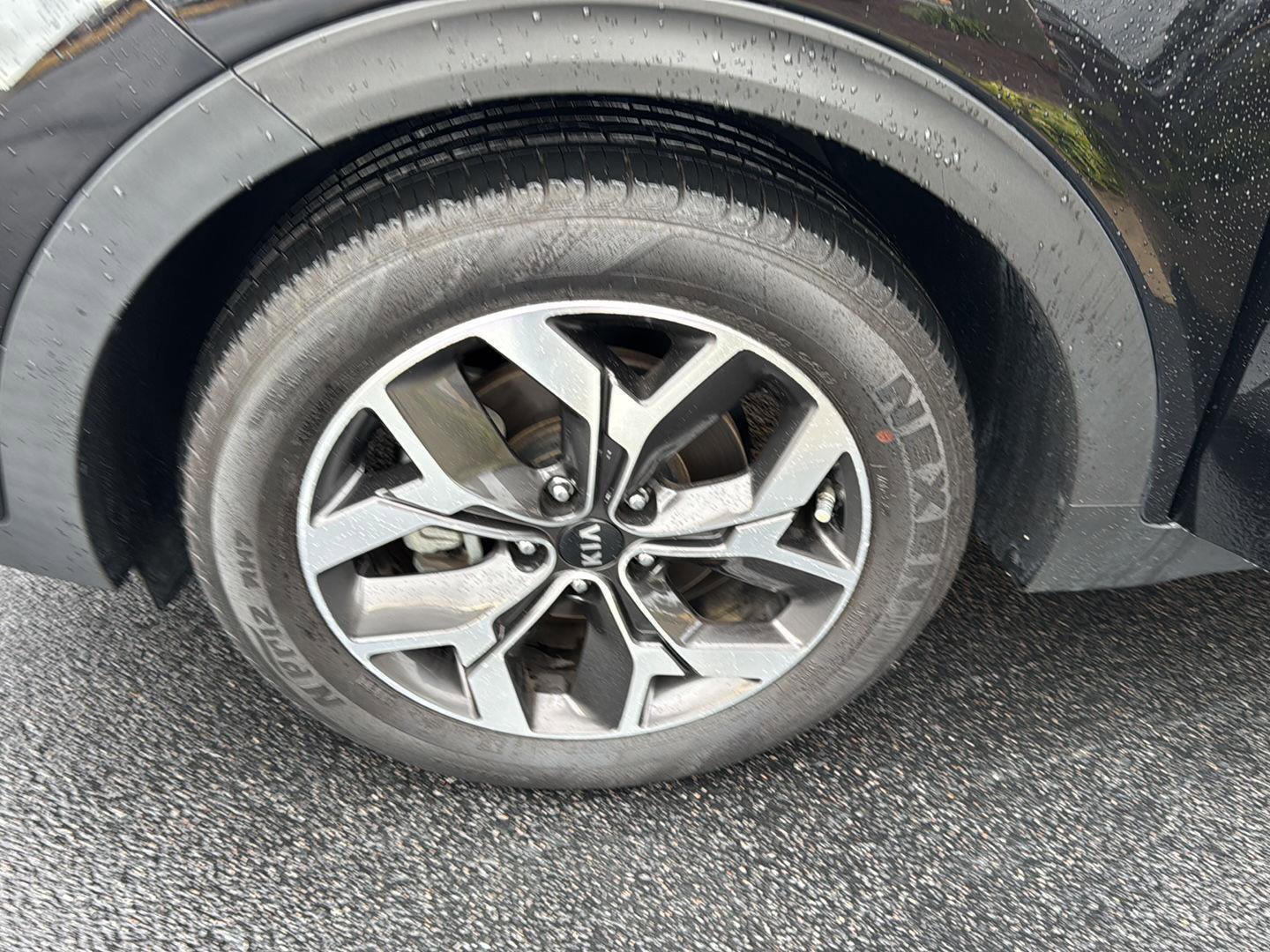 Used 2021 Kia Sportage EX image 32