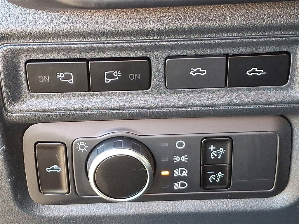 Used 2023 Ford F150 Lightning Platinum image 24