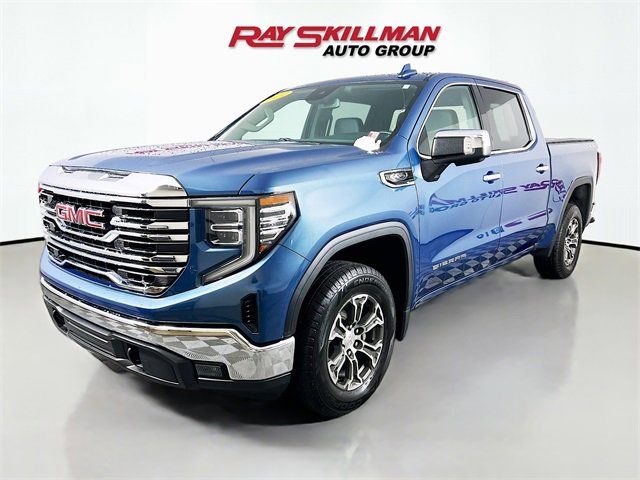 Used 2024 GMC Sierra 1500 SLT image 3