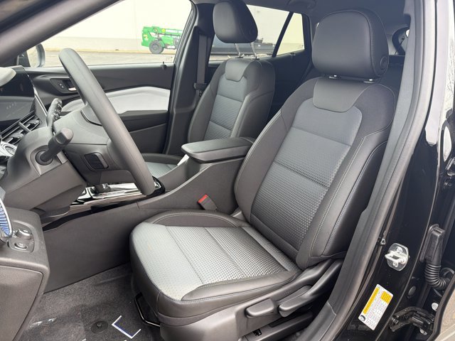 New 2026 Chevrolet Trax LT image 12