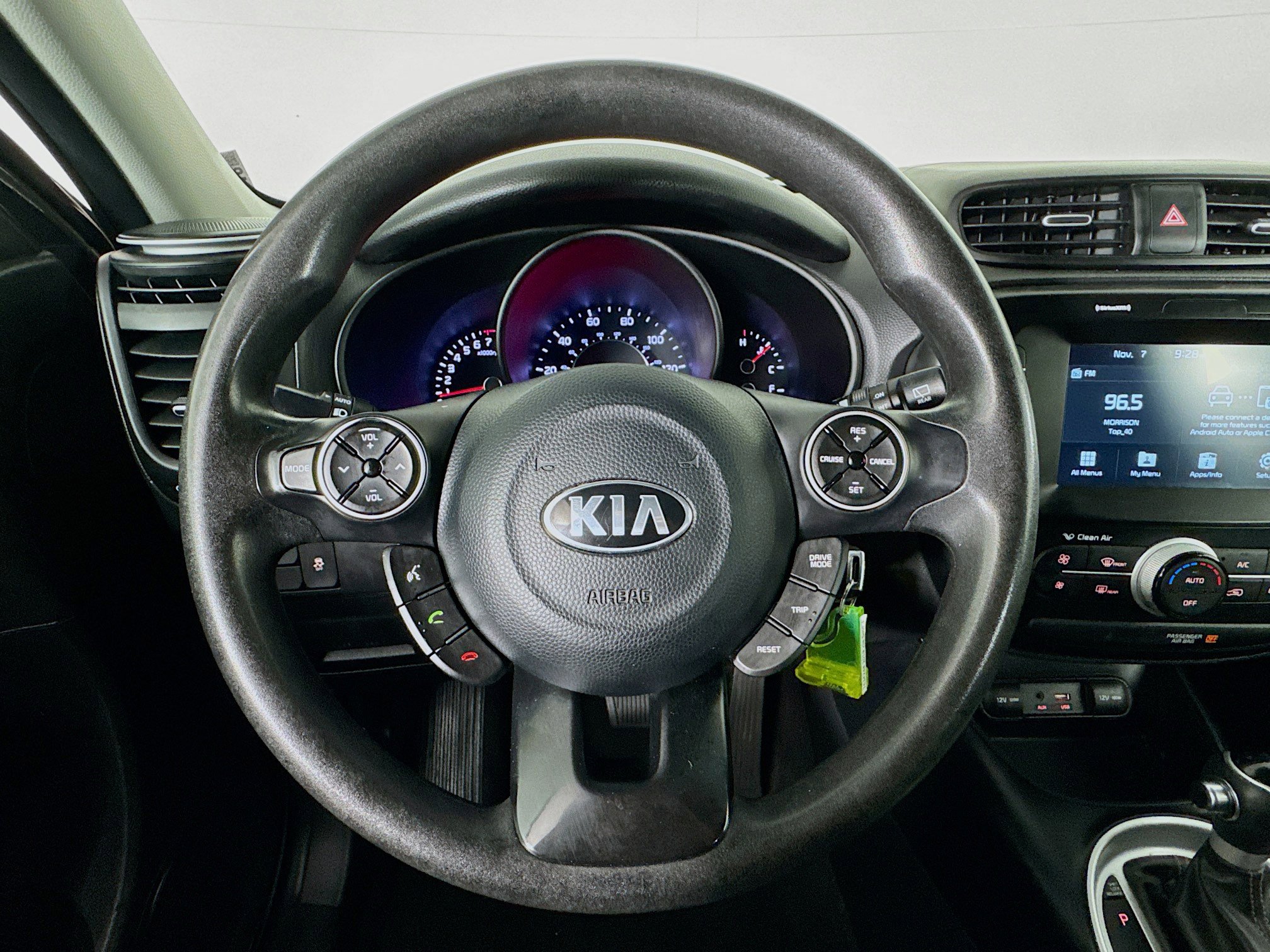 Used 2019 Kia Soul + image 11